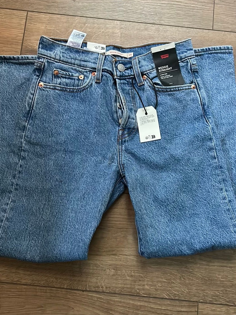 Levi’s Wedgie Straight Jeans